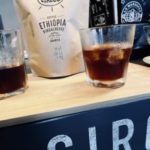 Cold brew coffee with Ethiopia Yirgacheffe coffee bag Coffee Circus